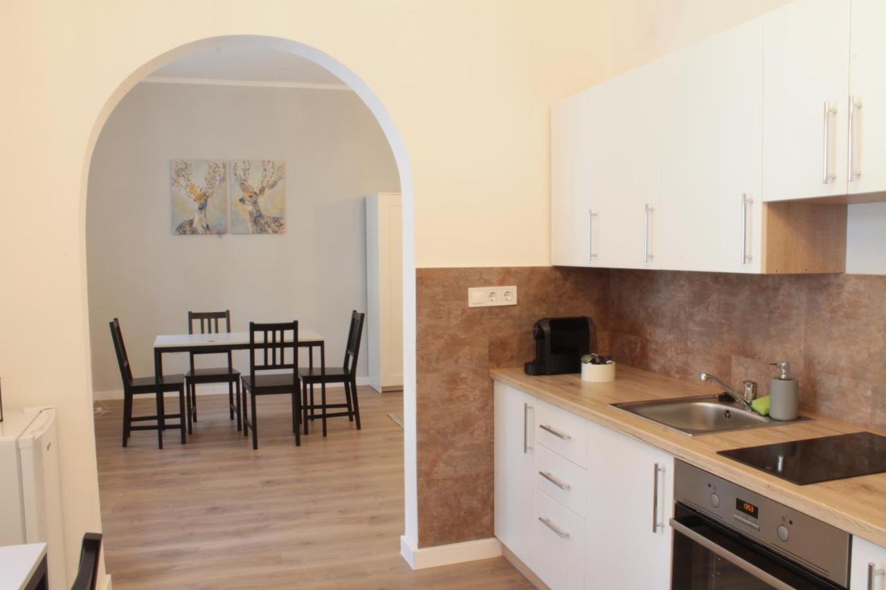 Zwinger Apartman Sopron Eksteriør bilde